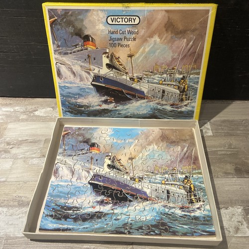 Vintage victory wooden - vintage,