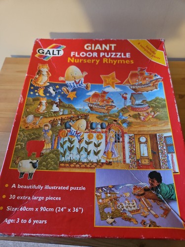 Vintage galt giant floor - vintage,