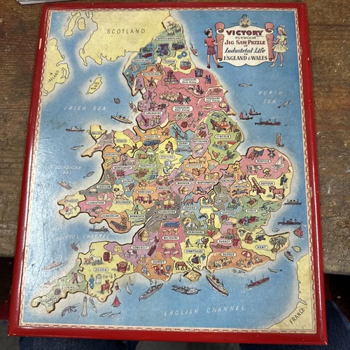 Vintage wooden victory jigsaw - vintage,